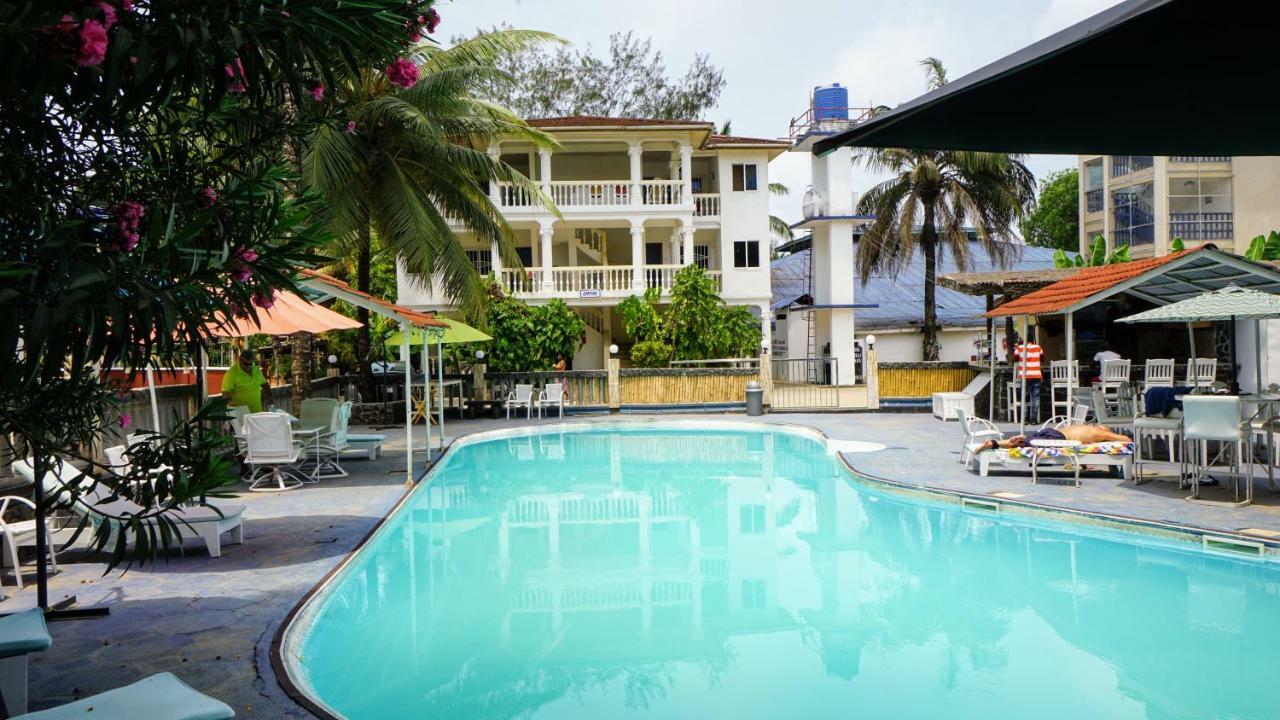 The Family Kingdom Resort Freetown Exterior foto