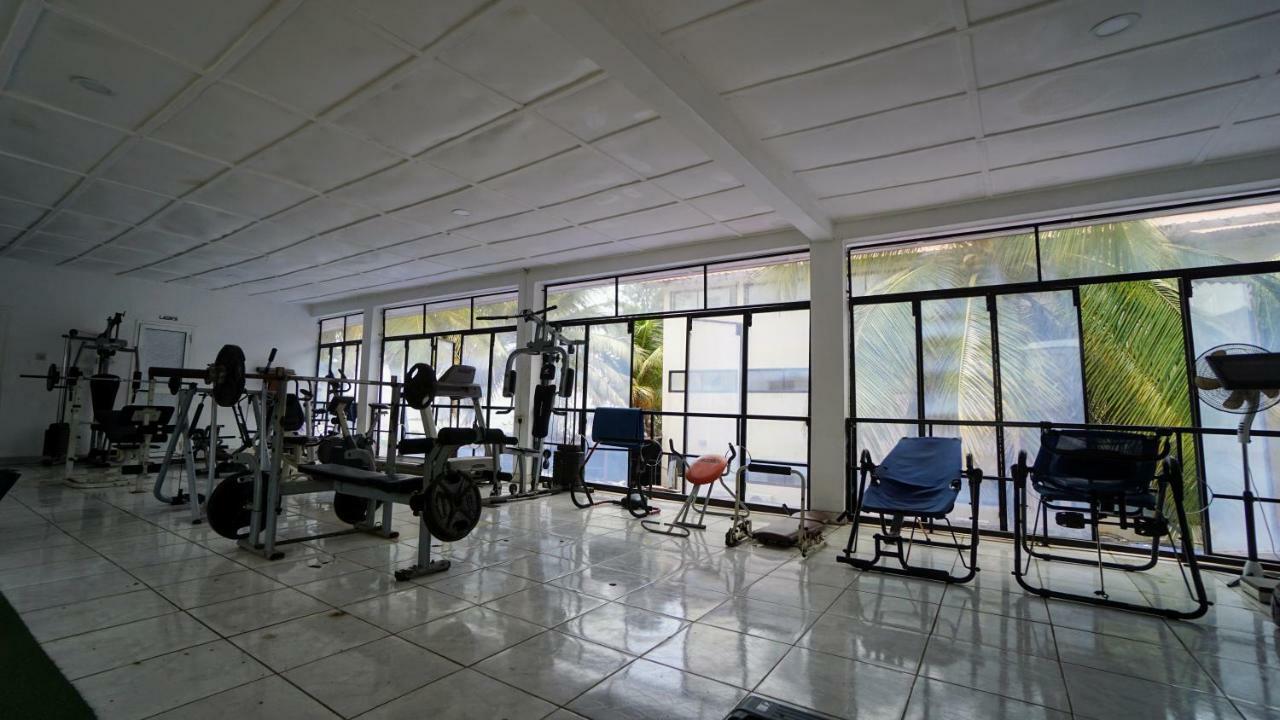 The Family Kingdom Resort Freetown Exterior foto