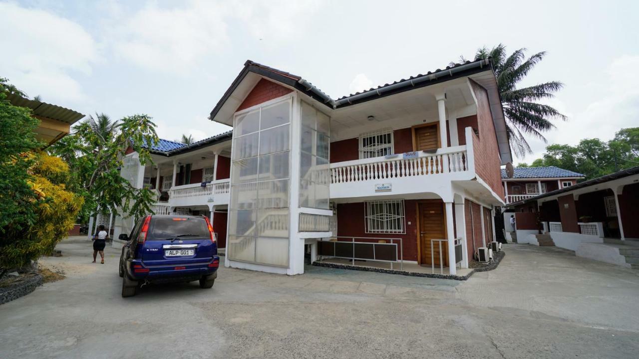 The Family Kingdom Resort Freetown Exterior foto